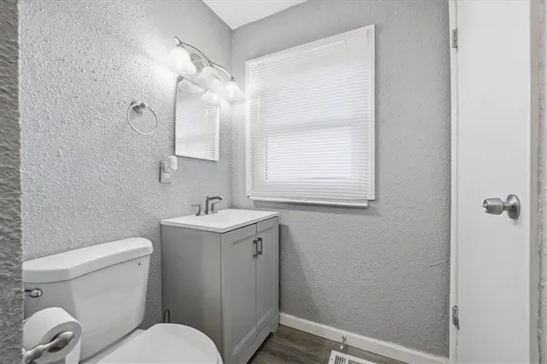 $196,500 | 9220 McKinley Street, Kansas City, MO 64138