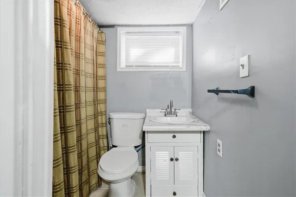 $196,500 | 9220 McKinley Street, Kansas City, MO 64138