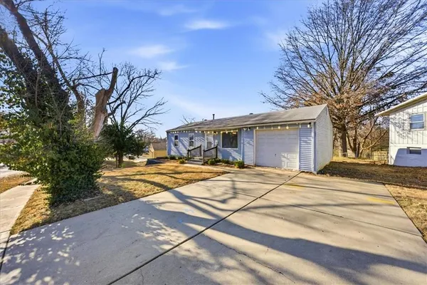 $196,500 | 9220 McKinley Street, Kansas City, MO 64138