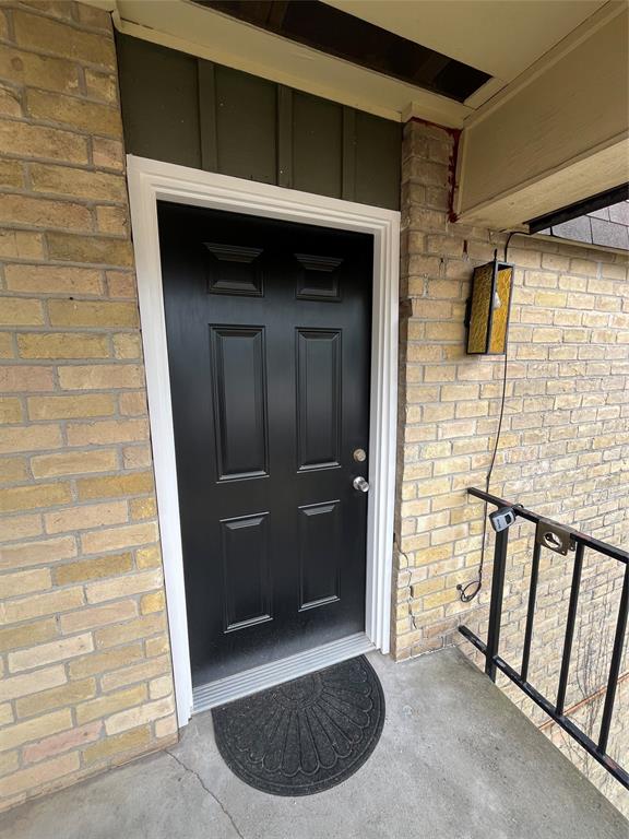 7000 Creswell Road, Unit 223 Shreveport, LA 71106 - Photo 4 of 16 a view of entryway door of the house