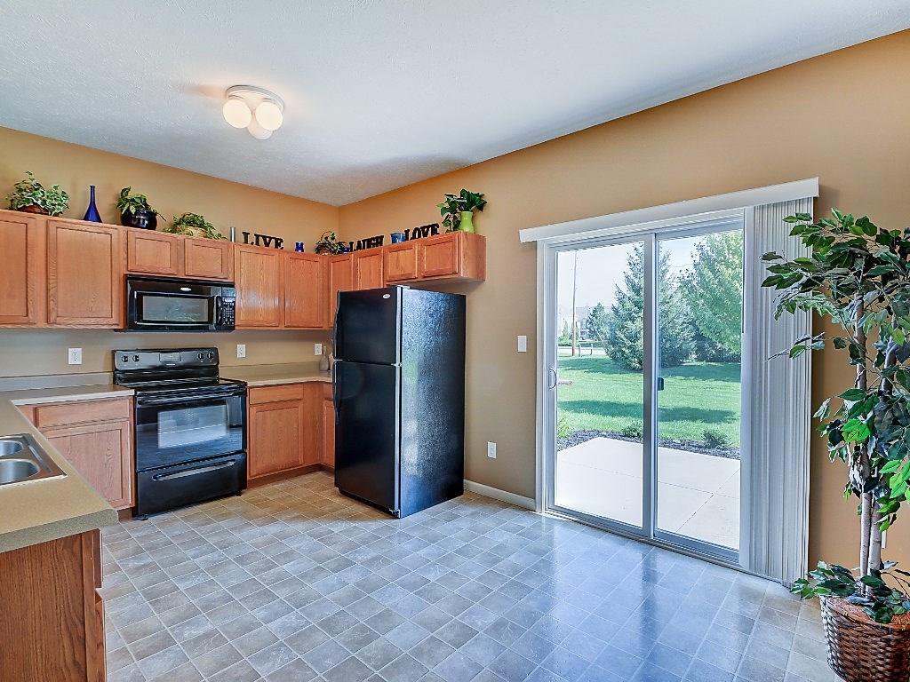 13377 Kimberlite Drive Fishers, IN 46038 - Photo 3 of 24