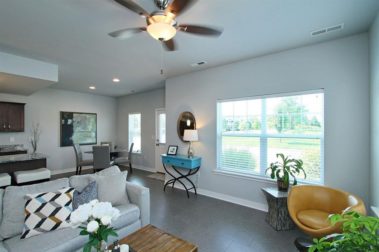 4862 Raleigh Lane Iowa City, IA 52245 - Photo 3 of 41 Gallery Image 3