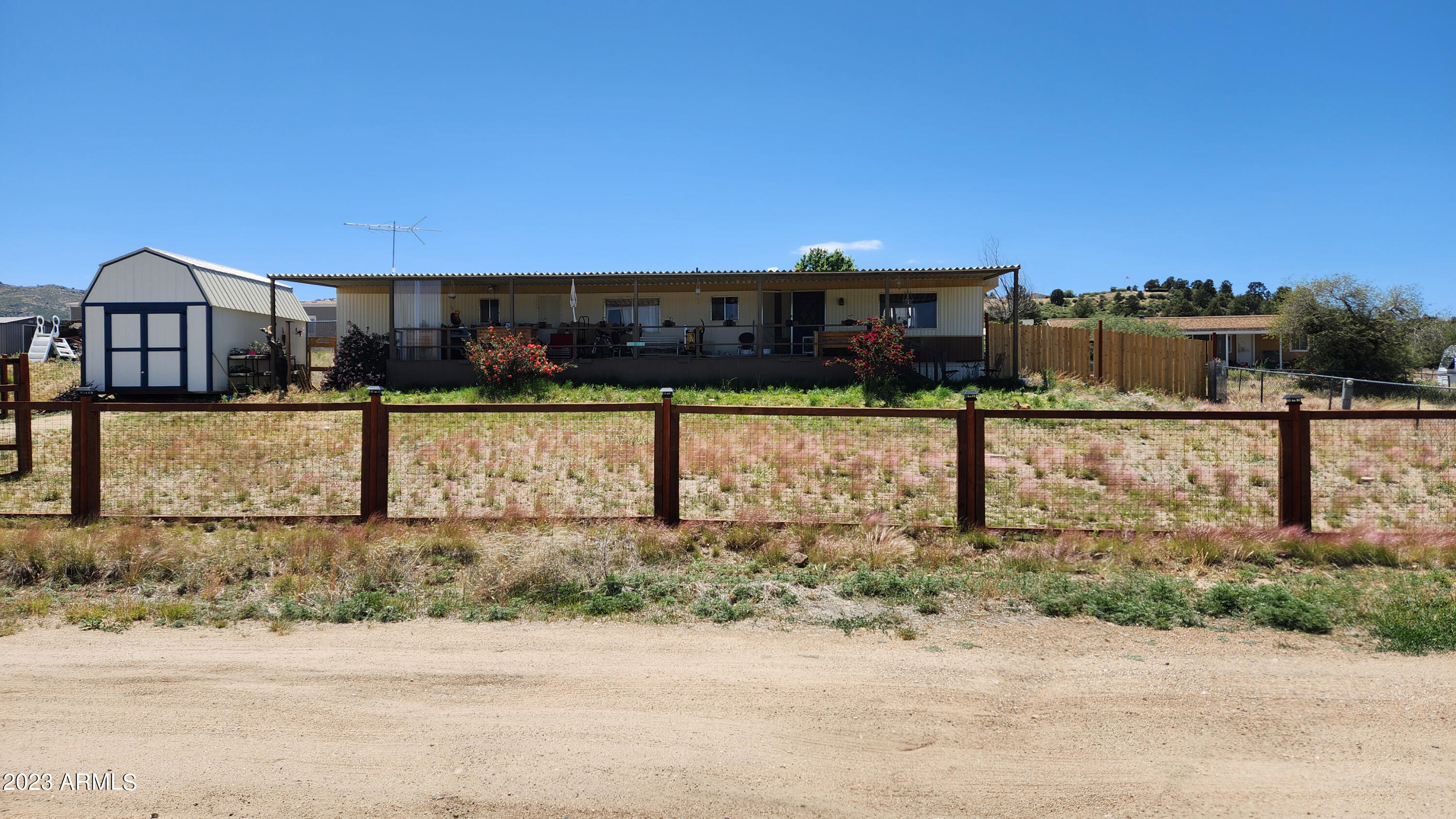 18388 Weaver Mountain Road Peeples Valley, AZ 86332 - Photo 1 of 24 front