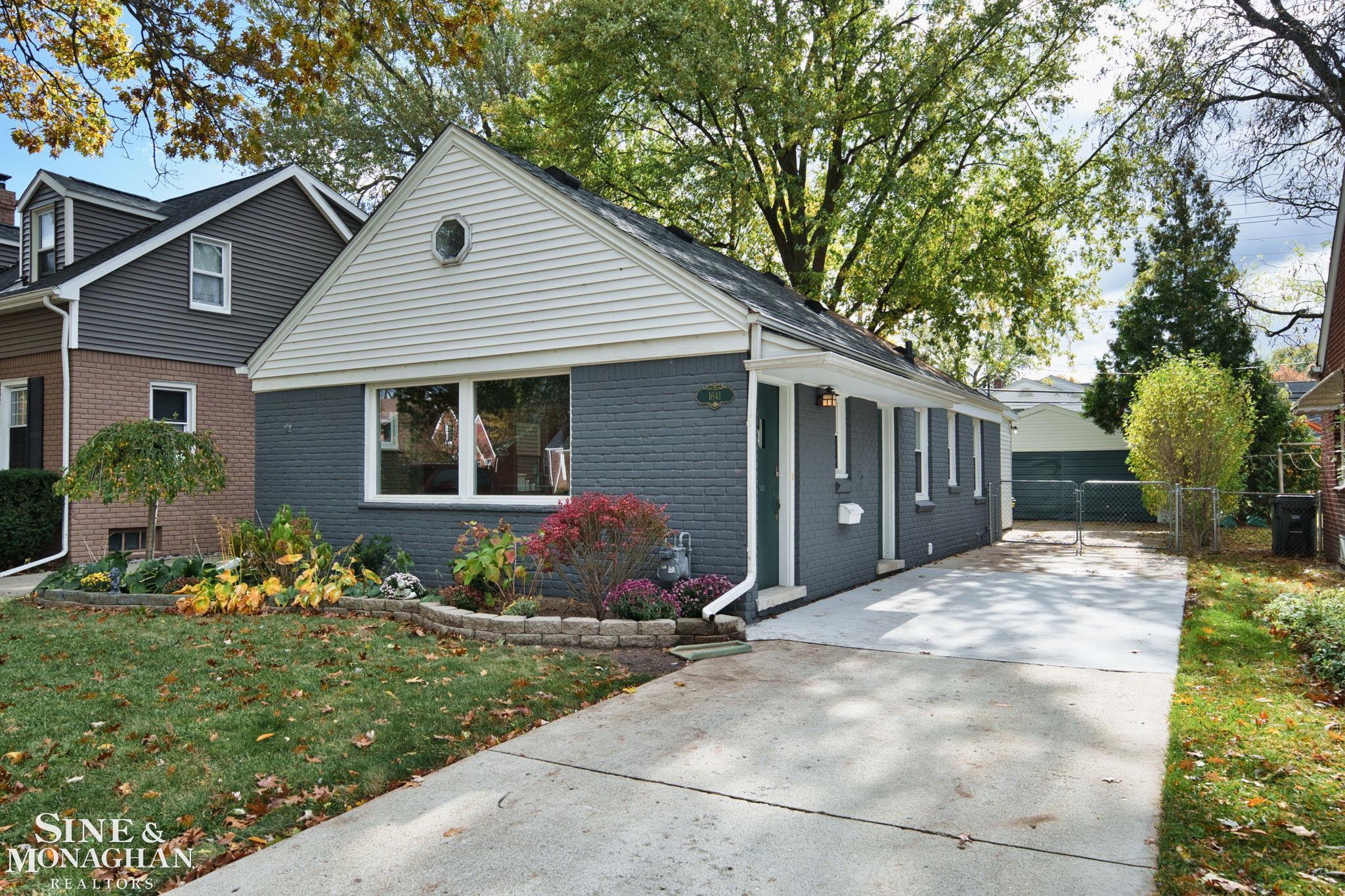 1641 Hampton Road Grosse Pointe Woods, MI 48236 - Photo 68 of 70