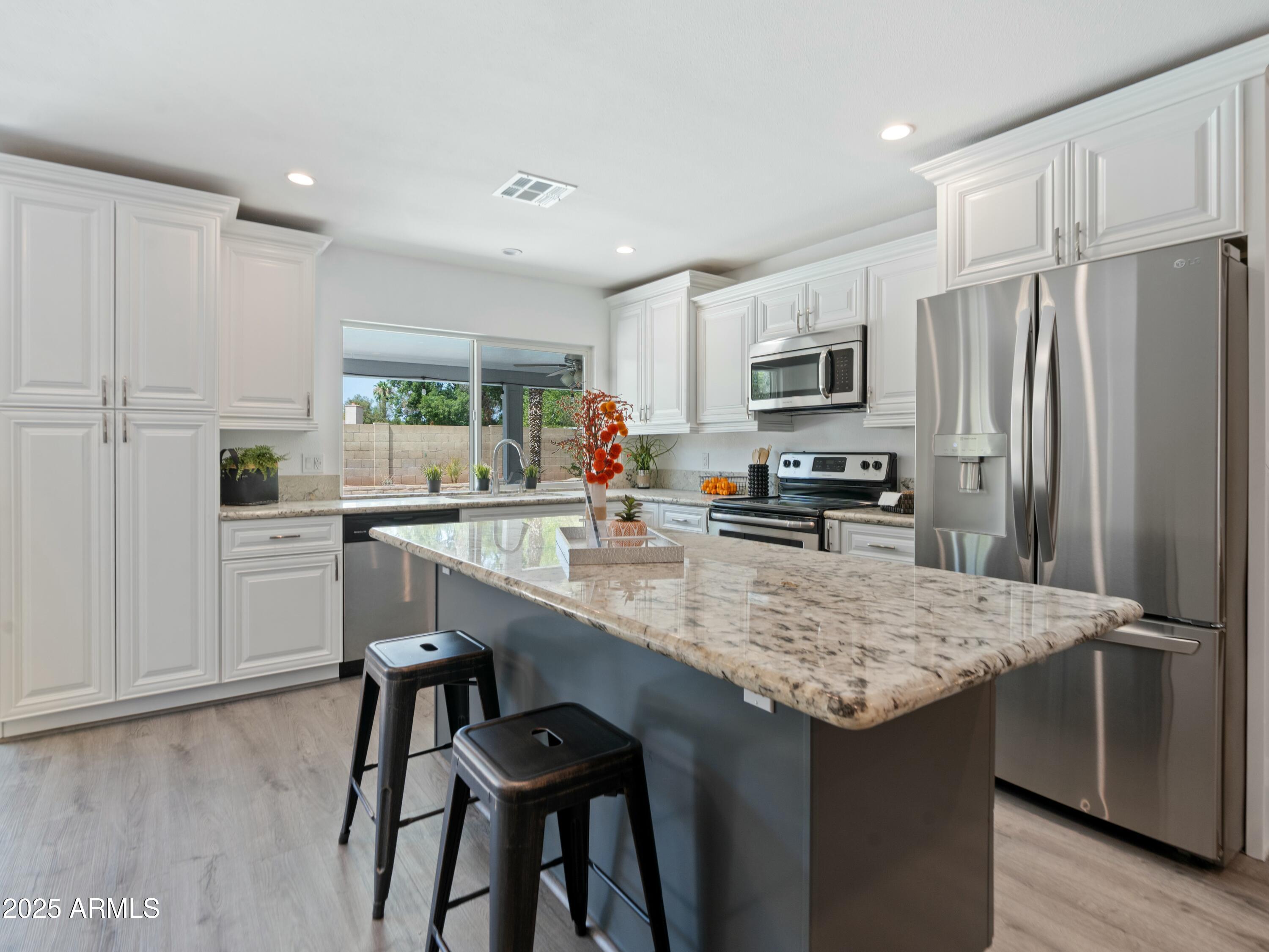 4532 East Grandview Road Phoenix, AZ 85032 - Photo 8 of 33 tempImagejN1aDE