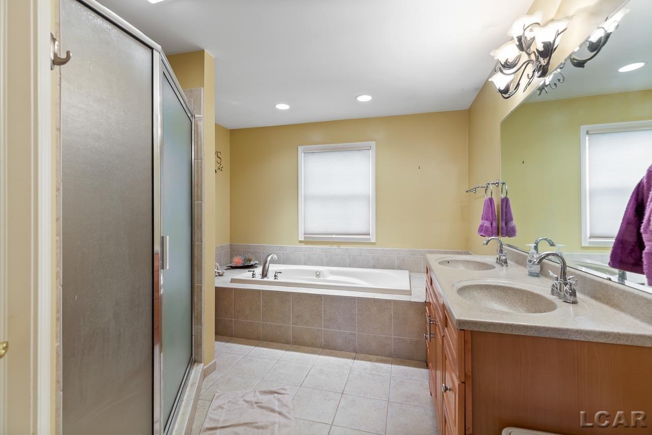 507 Ridge Point Drive Dundee, MI 48131 - Photo 17 of 46 50058847-16.JPG