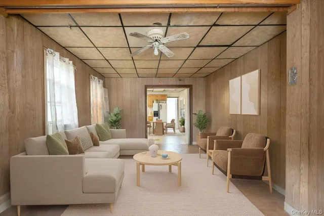 $899,000 | 158-24 75th Road | Hillcrest