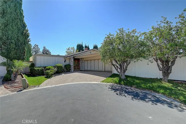 $1,049,000 | 24186 Elrond Lane, Lake Forest, CA 92630