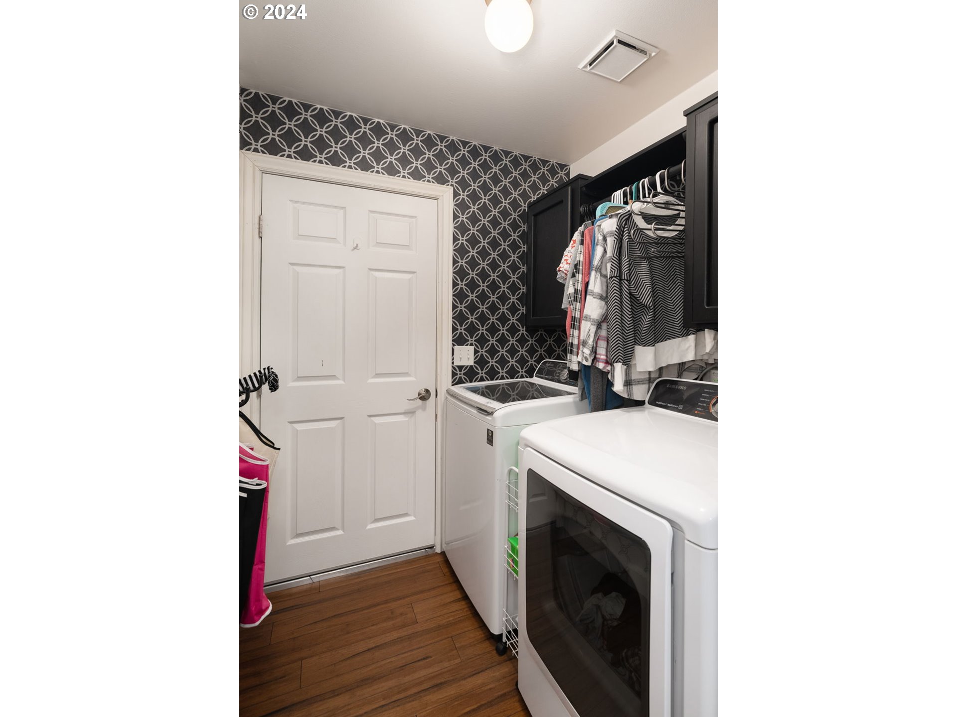 5789 Southwest Calusa Loop Tualatin, OR 97062 - Photo 23 of 27 Laundry