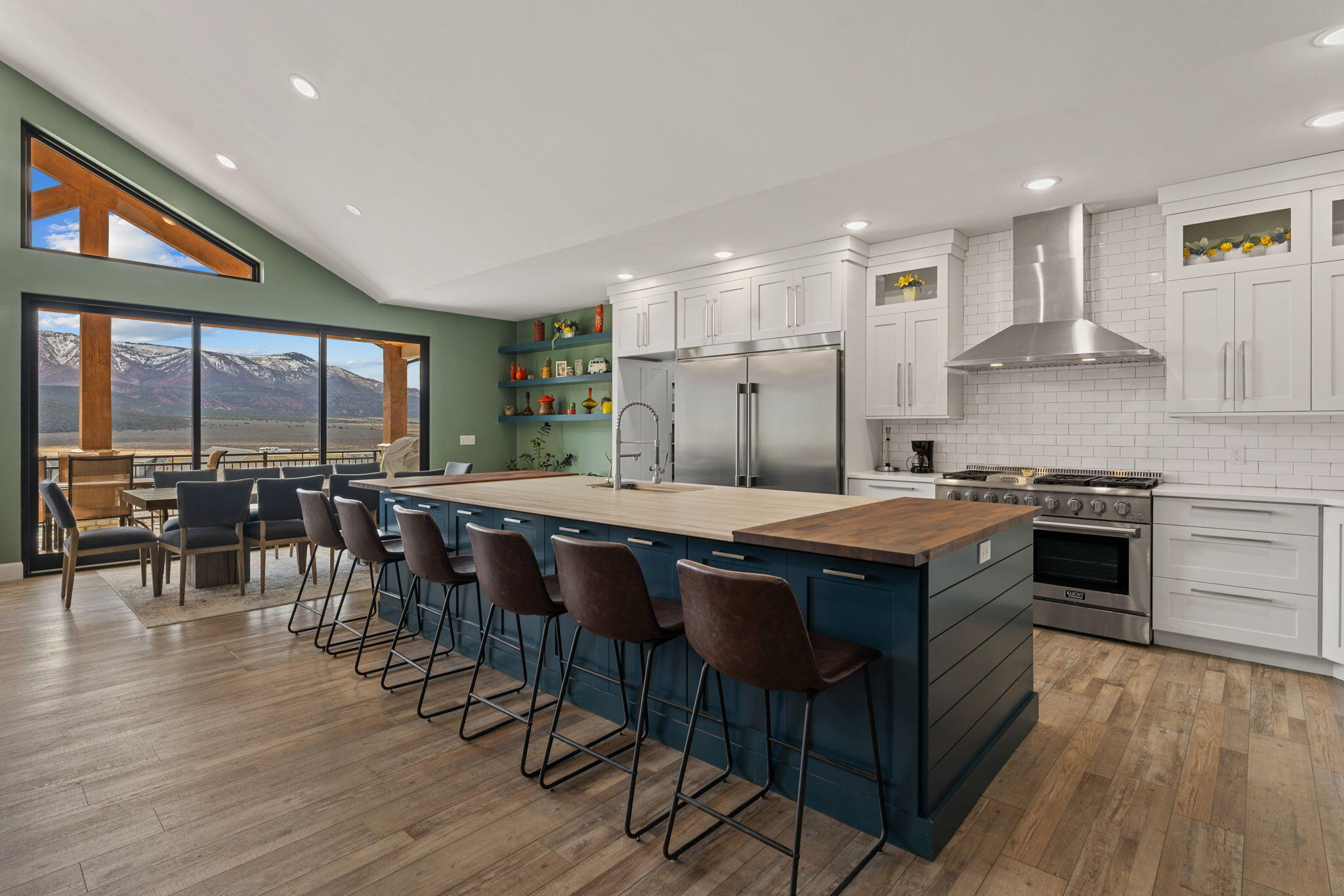 2753 West Eagle Ridge Loop Cedar City, UT 84720 - Photo 11 of 49 20250402214547850160000000-o