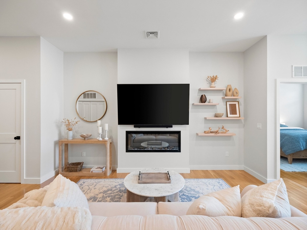 531 Main Street, Unit 1002 Reading, MA 01867 - Photo 12 of 34