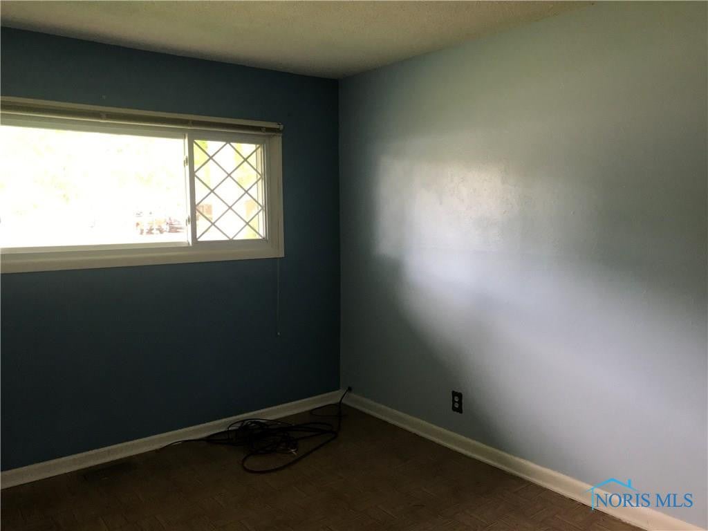 5475 Rowland Road Toledo, OH 43613 - Photo 10 of 21 Gallery Image 10