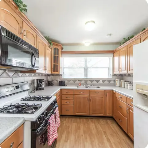 $1,800 | 5542 Turtle Creek Road, Houston, TX 77017