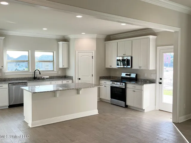 $372,645 | 12181 Walker Road, Ocean Springs, MS 39564