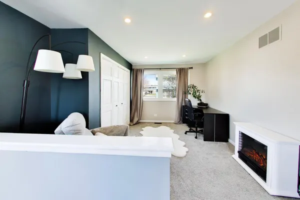 $599,900 | 5S671 Buttonwood Court, Naperville, IL 60540