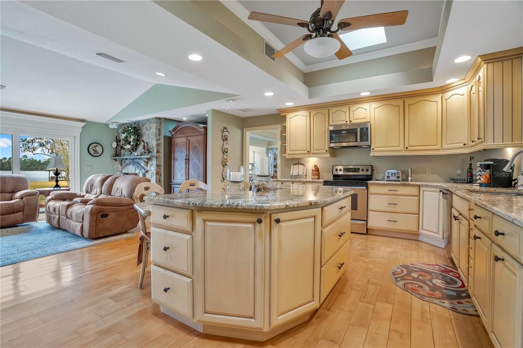 11450 Fangorn Road Orlando, FL 32825 - Photo 24 of 58