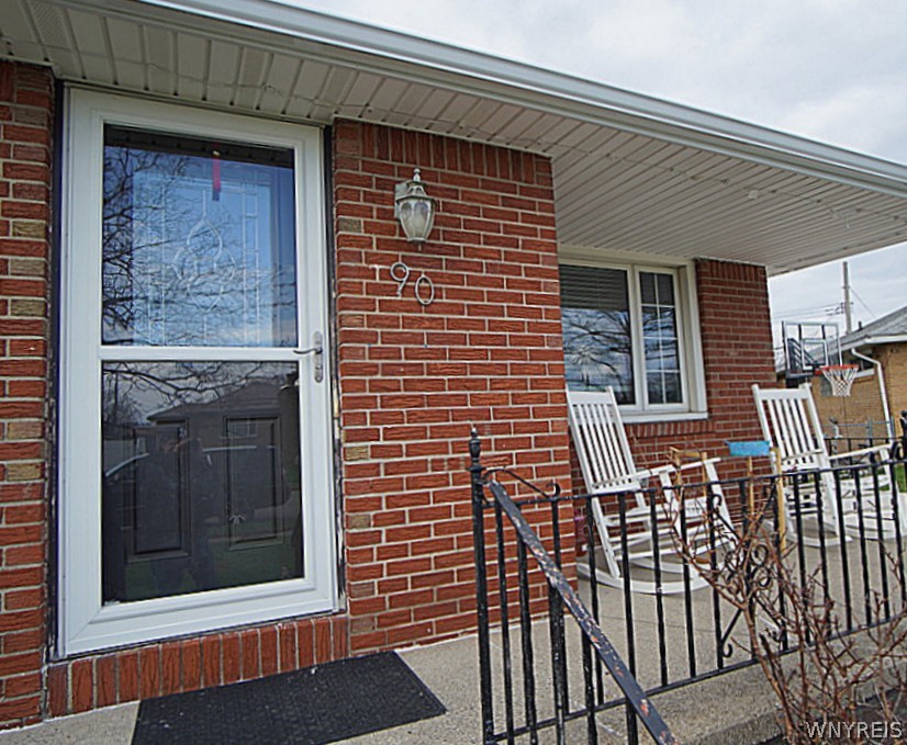 90 Brinker Road Lackawanna, NY 14218 - Photo 3 of 31