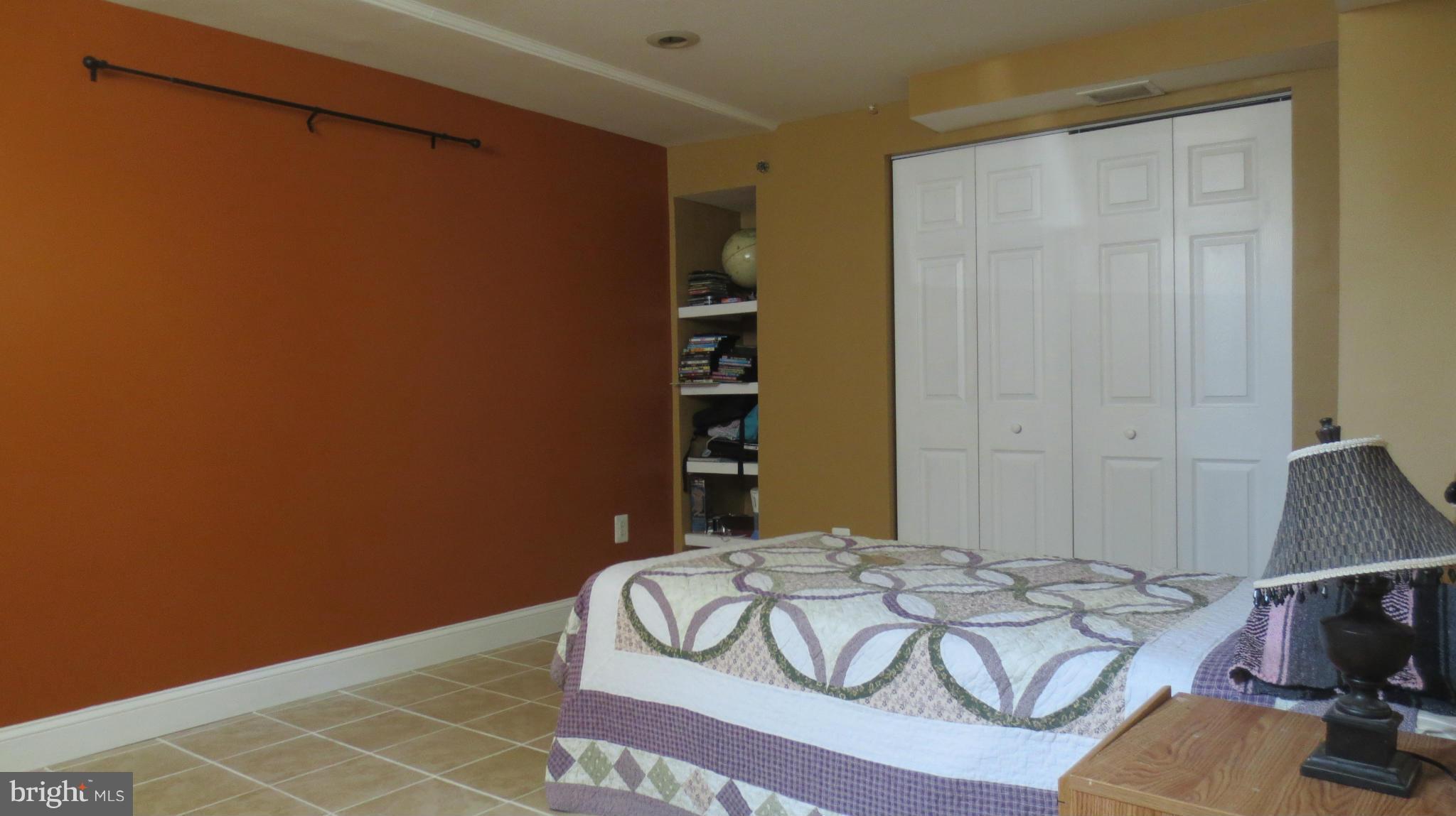 2841 South Glebe Road Arlington, VA 22206 - Photo 16 of 22 Bedroom