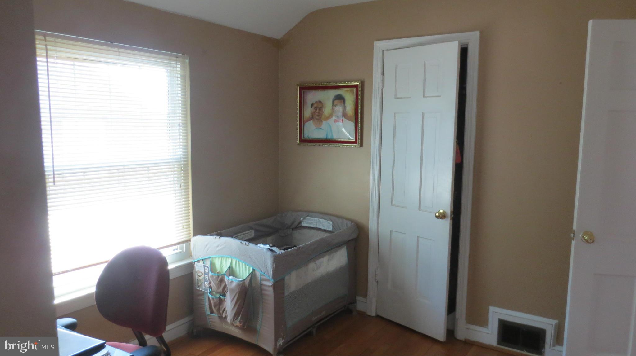 2841 South Glebe Road Arlington, VA 22206 - Photo 8 of 22 Bedroom