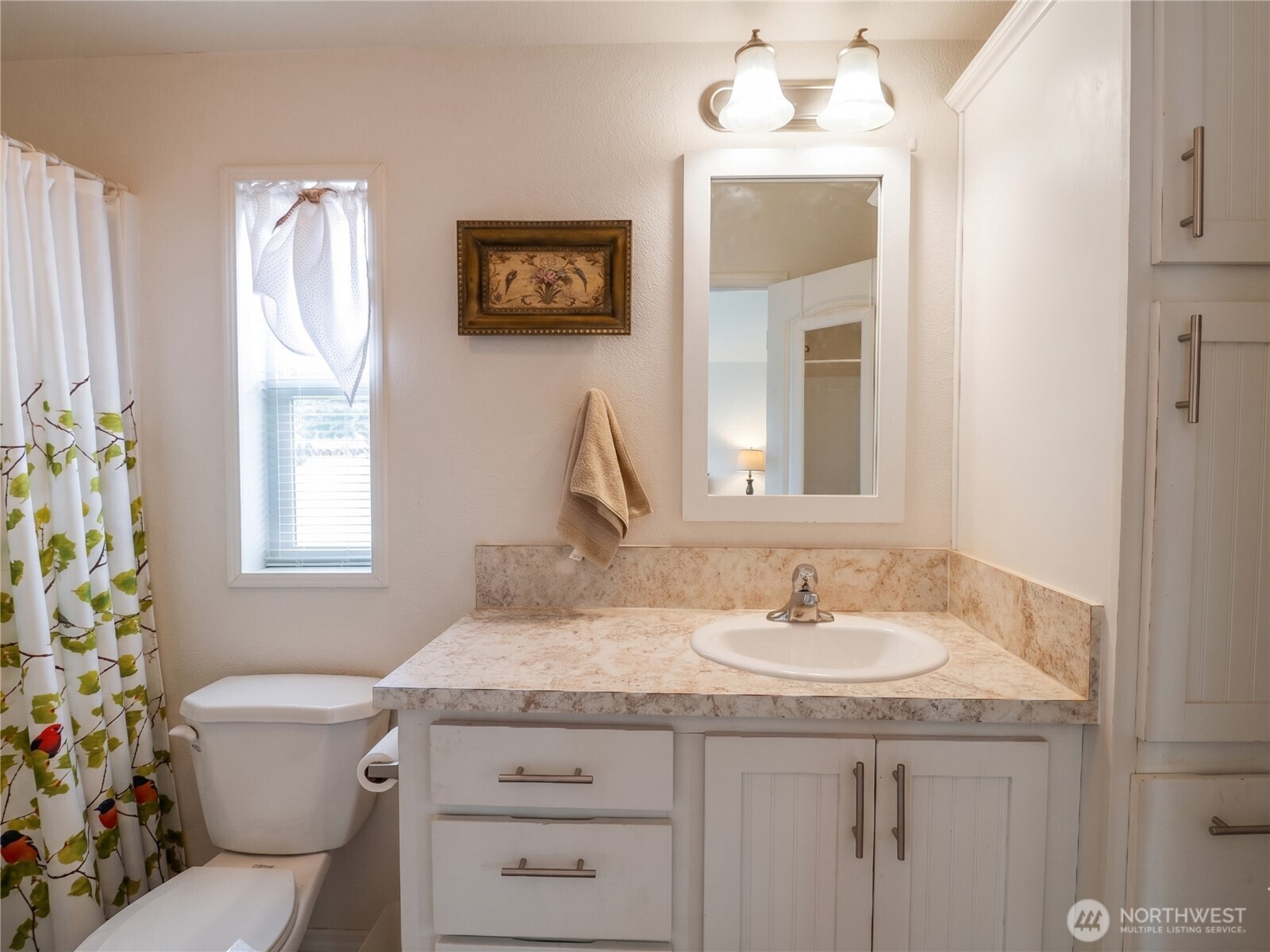 15256 Pine Drive Renton, WA 98058 - Photo 7 of 12