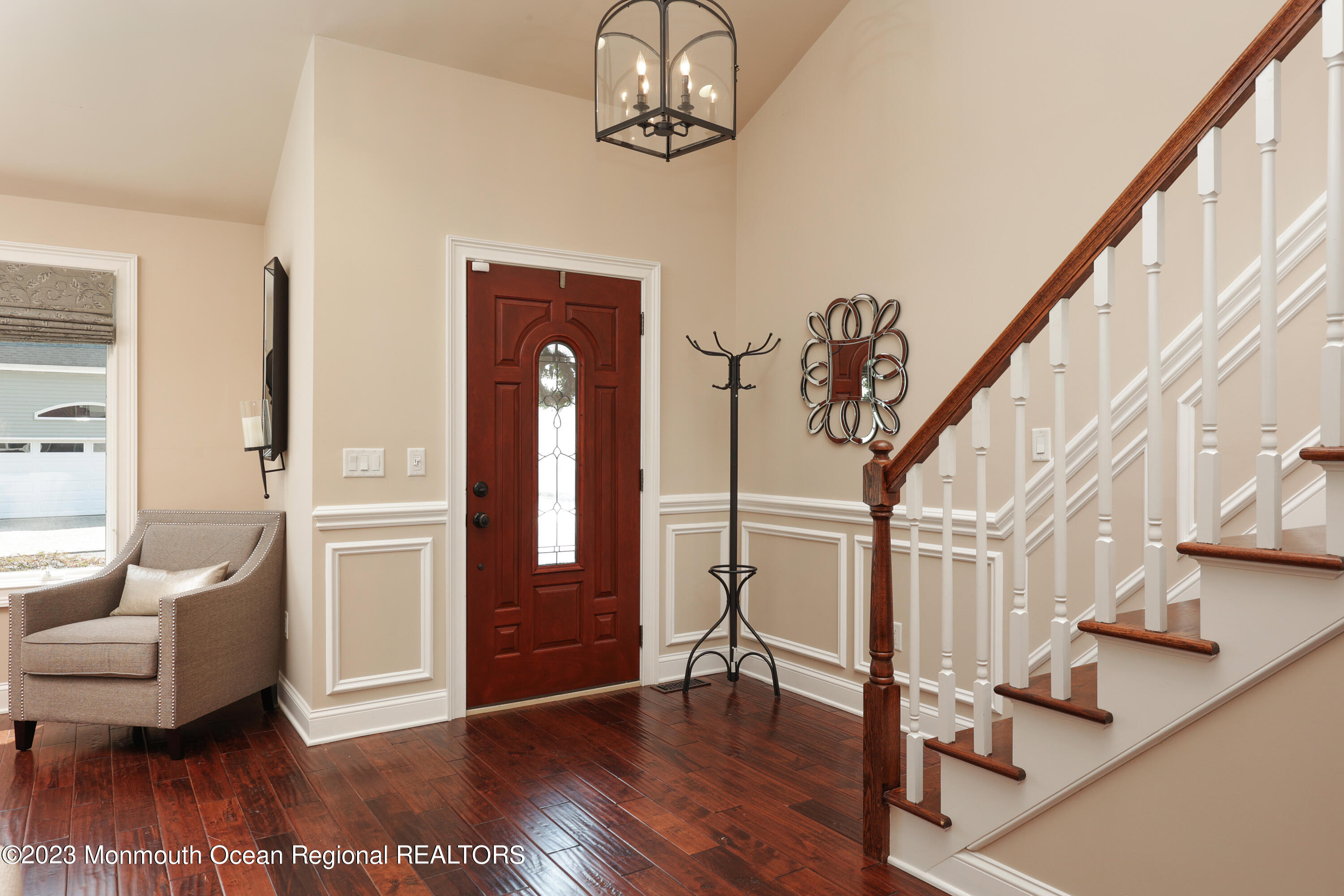 10 Halsey Drive Brick, NJ 08723 - Photo 18 of 46 a view of a livingroom with furniture and hardwood floor