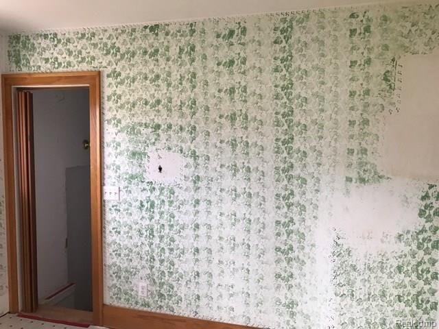 1802 Prospect Street Flint, MI 48504 - Photo 8 of 32 kitchen.jpeg