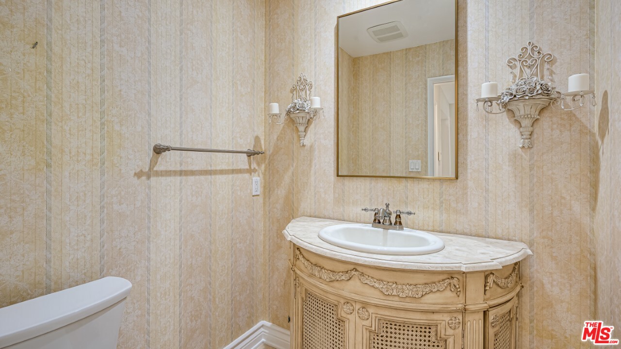 9705 Moorgate Road Beverly Hills, CA 90210 - Photo 16 of 33 Gallery Image 16