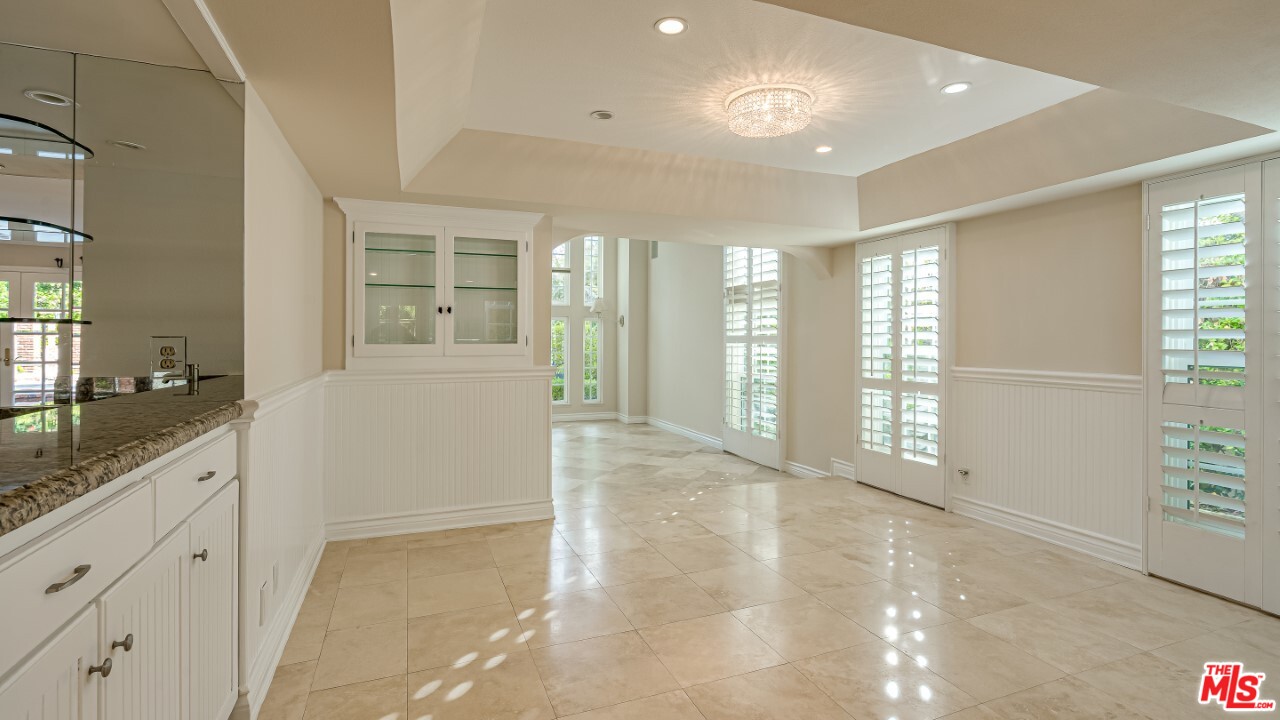 9705 Moorgate Road Beverly Hills, CA 90210 - Photo 8 of 33 Gallery Image 8