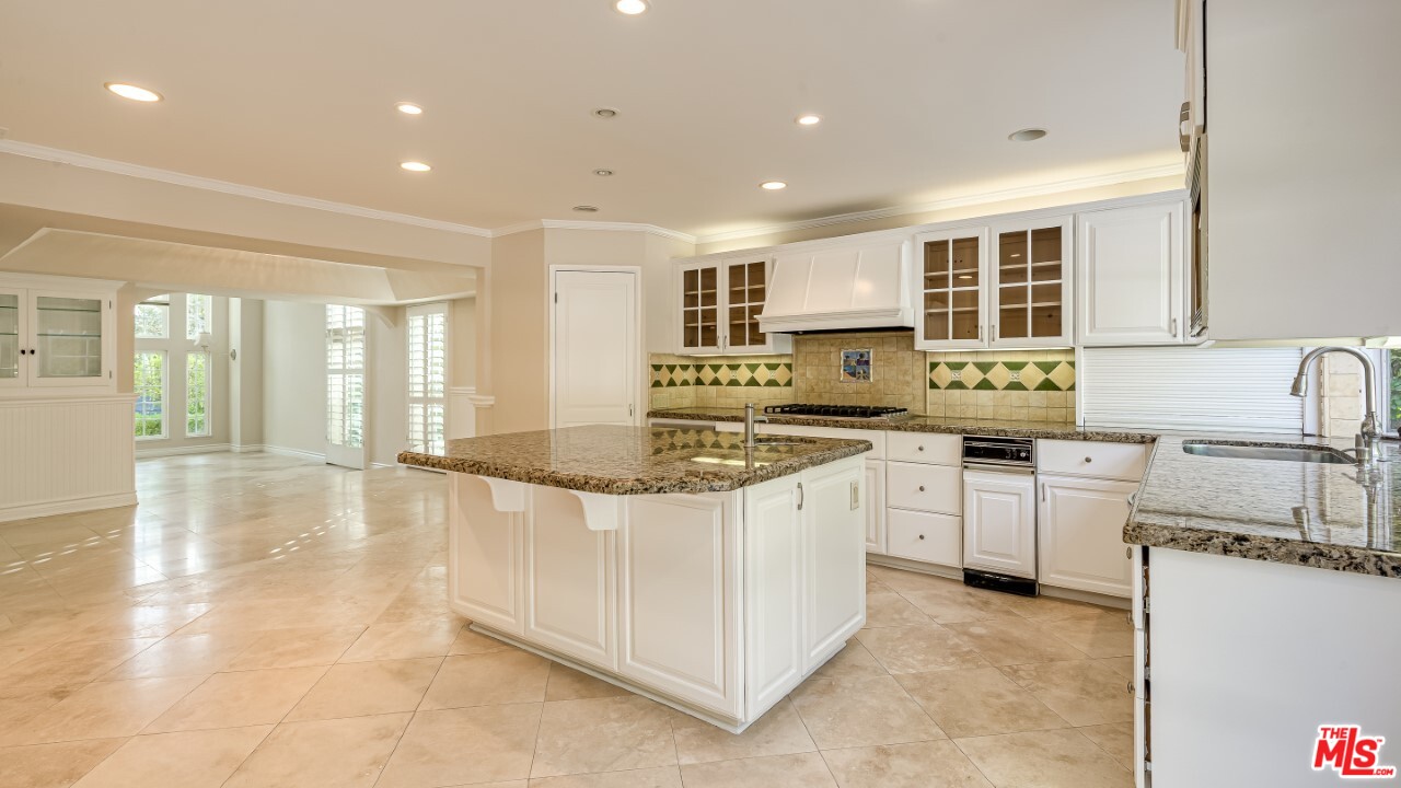 9705 Moorgate Road Beverly Hills, CA 90210 - Photo 10 of 33 Gallery Image 10