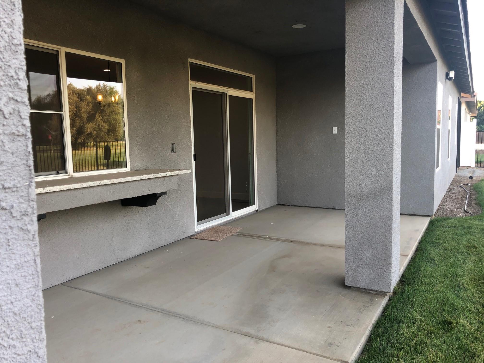 137 North Belmont Road Exeter, CA 93221 - Photo 27 of 32 28