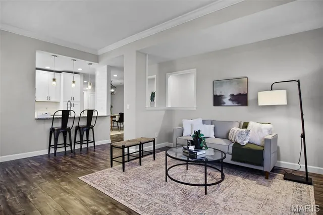 $299,900 | 4250 Lindell Boulevard, Unit A, St. Louis, MO 63108