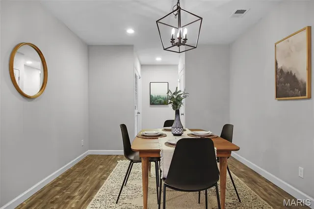 $299,900 | 4250 Lindell Boulevard, Unit A, St. Louis, MO 63108