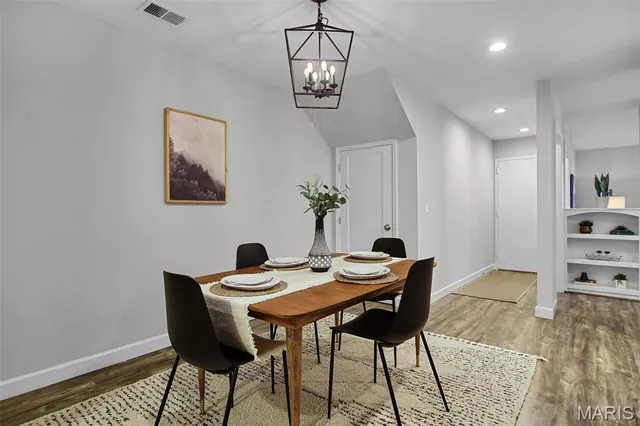 $299,900 | 4250 Lindell Boulevard, Unit A, St. Louis, MO 63108