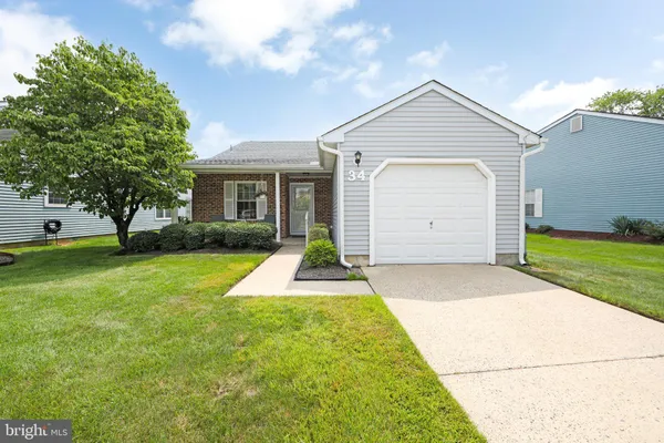 $430,000 | 34 Fairfax Drive, Mount Laurel, NJ 08054