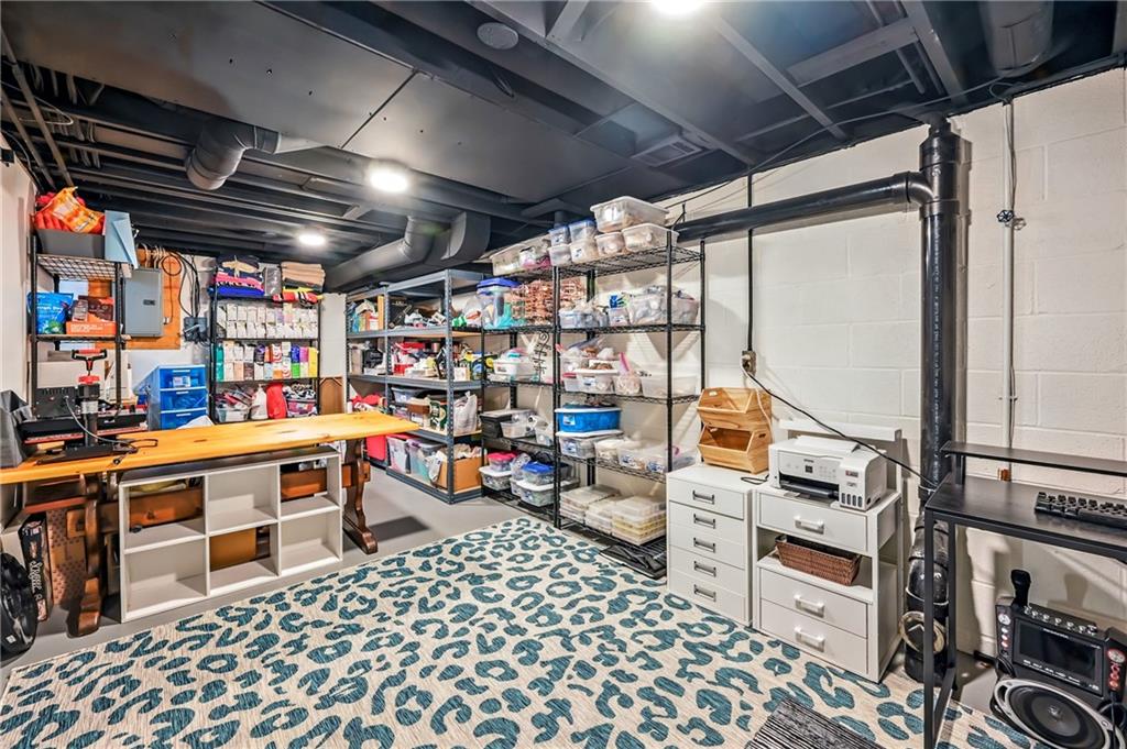 723 Rollinson Road Hermitage, PA 16148 - Photo 34 of 38 a storage room