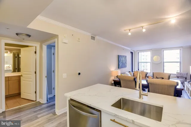 $3,000 | 631 D Street Northwest, Unit 837, Washington, DC 20004