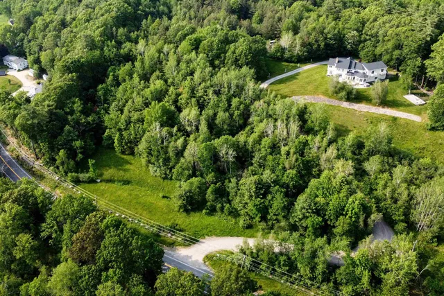 $275,000 | 464 Wadleigh Falls Road, Newmarket, NH 03857