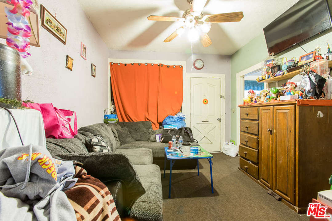 156 South Pecan Street Los Angeles, CA 90033 - Photo 6 of 19