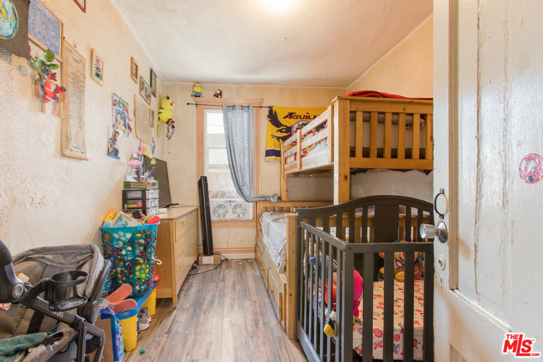 156 South Pecan Street Los Angeles, CA 90033 - Photo 9 of 19