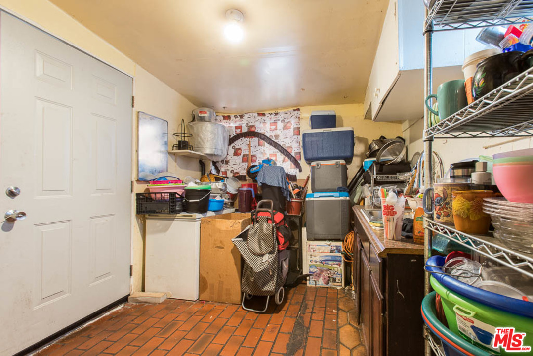 156 South Pecan Street Los Angeles, CA 90033 - Photo 10 of 19