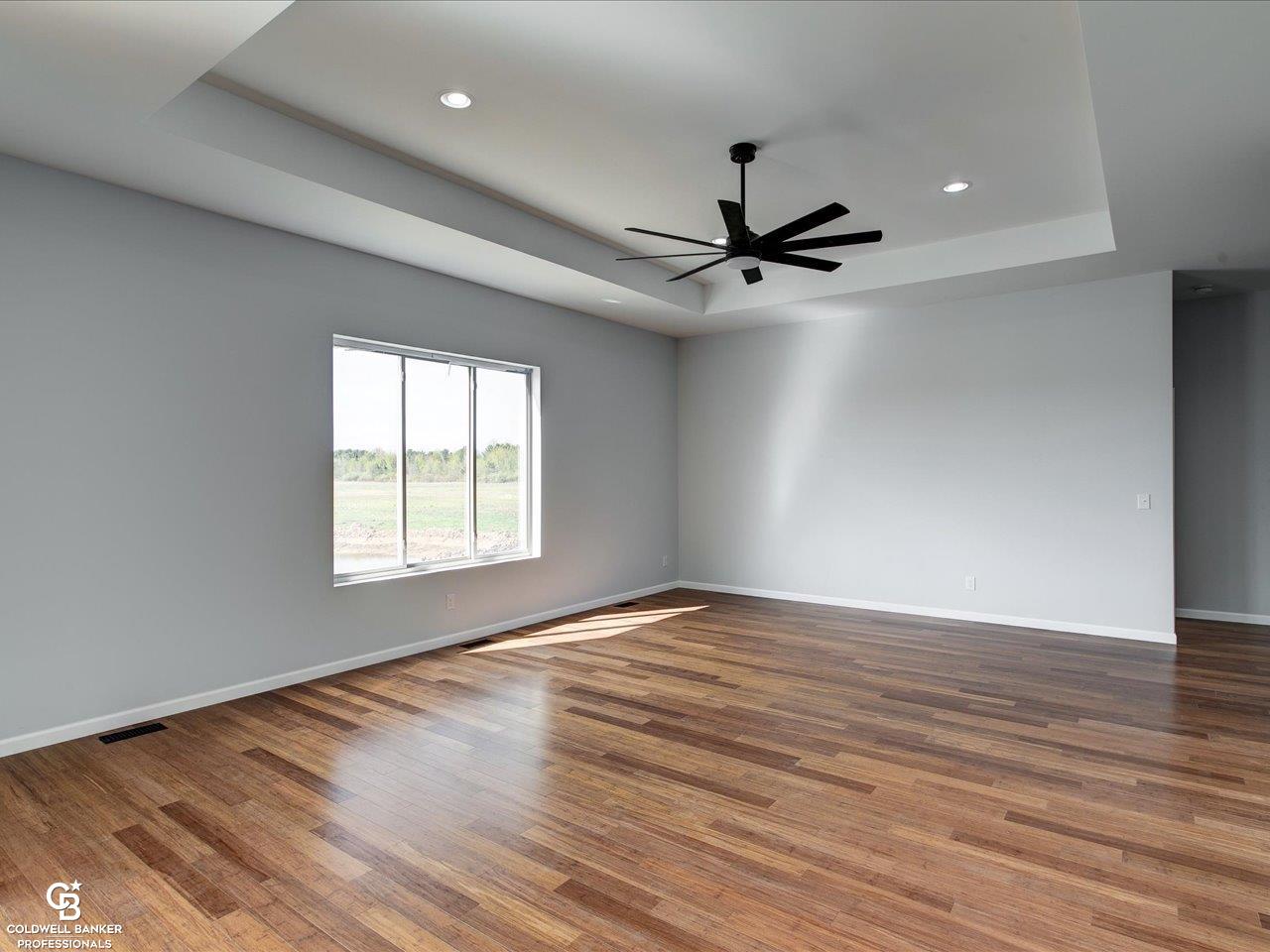 6887 Springborn Road East China, MI 48054 - Photo 9 of 33 50173667-a0abb5c3-9a53-43a4-840b-272bbab03386.JPG