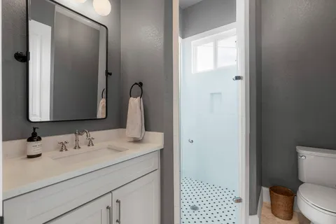 $900,000 | 229 Huck Finn Trail, Dripping Springs, TX 78620