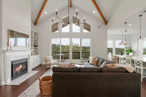 $900,000 | 229 Huck Finn Trail, Dripping Springs, TX 78620