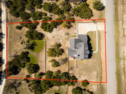 $900,000 | 229 Huck Finn Trail, Dripping Springs, TX 78620