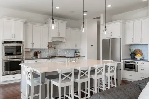 $900,000 | 229 Huck Finn Trail, Dripping Springs, TX 78620