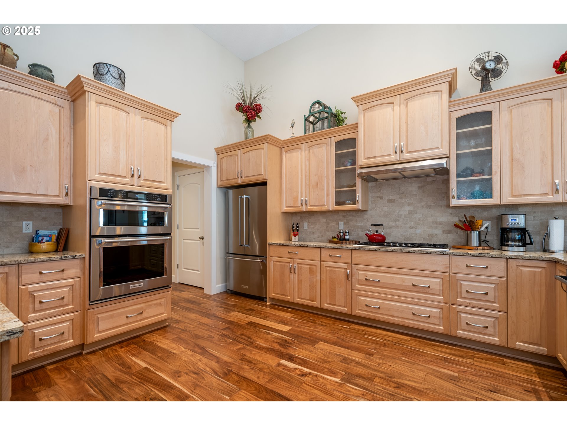 175 Southwest 59th Street South Beach, OR 97366 - Photo 22 of 48 Kitchen