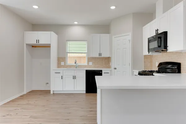 $1,700 | 8202 Homewood Lane, Unit A, Houston, TX 77028