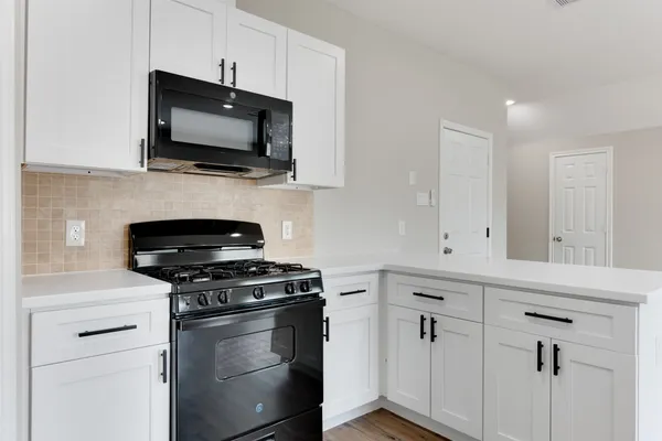 $1,700 | 8202 Homewood Lane, Unit A, Houston, TX 77028