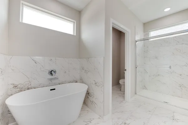 $1,700 | 8202 Homewood Lane, Unit A, Houston, TX 77028