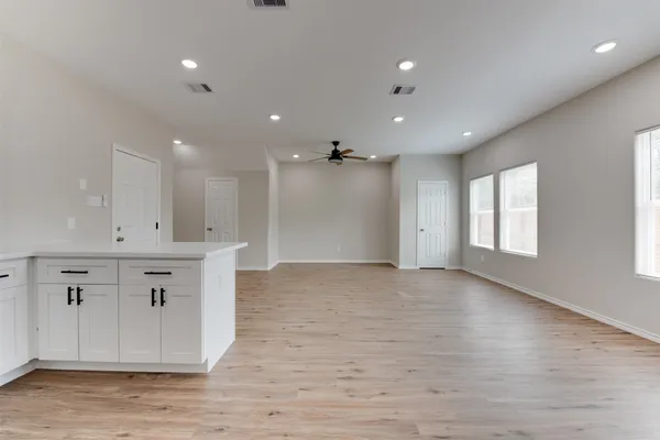 $1,700 | 8202 Homewood Lane, Unit A, Houston, TX 77028